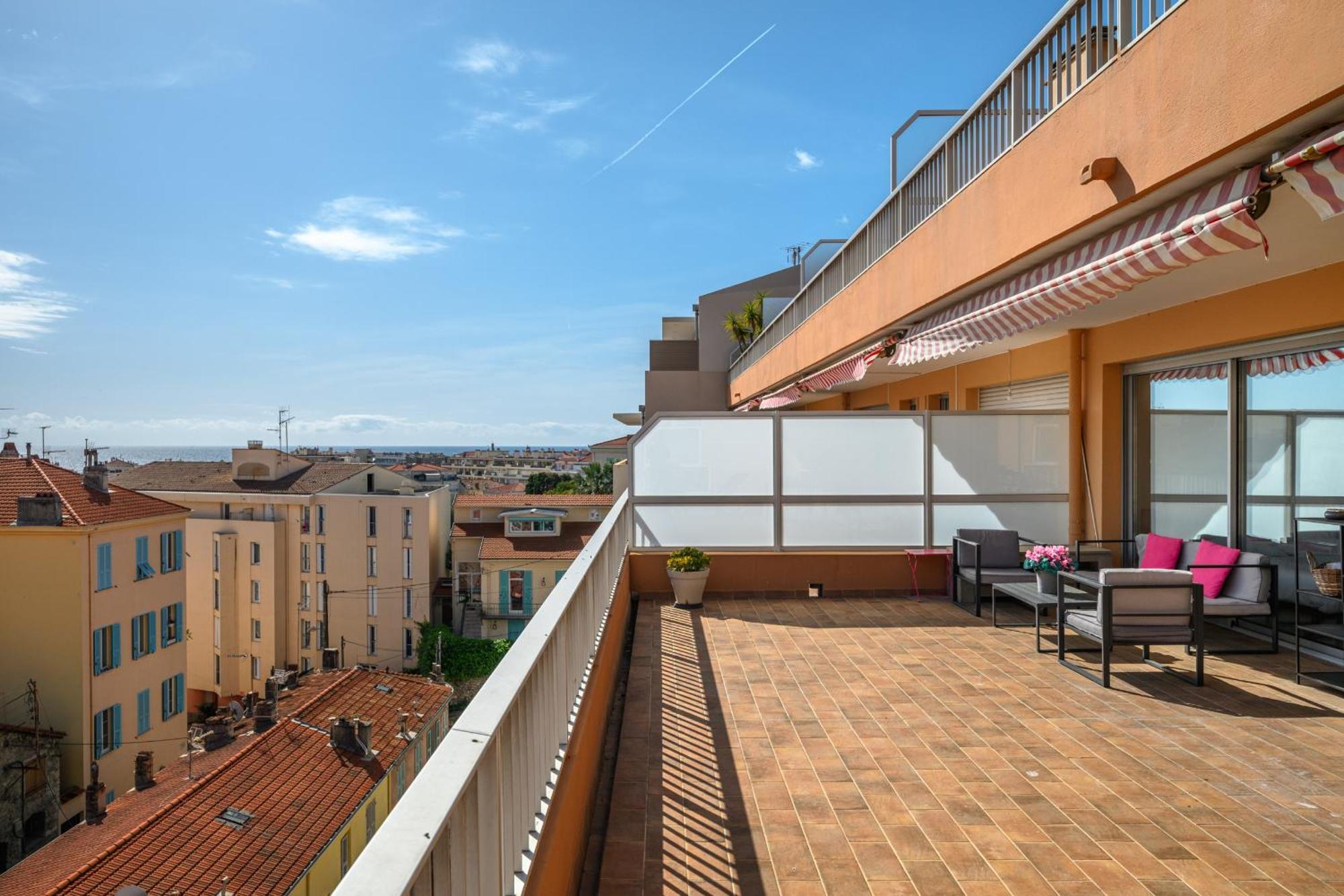 מנטון 'L'Alicante Proche' Gare, Terrasse, Vue Mer מראה חיצוני תמונה